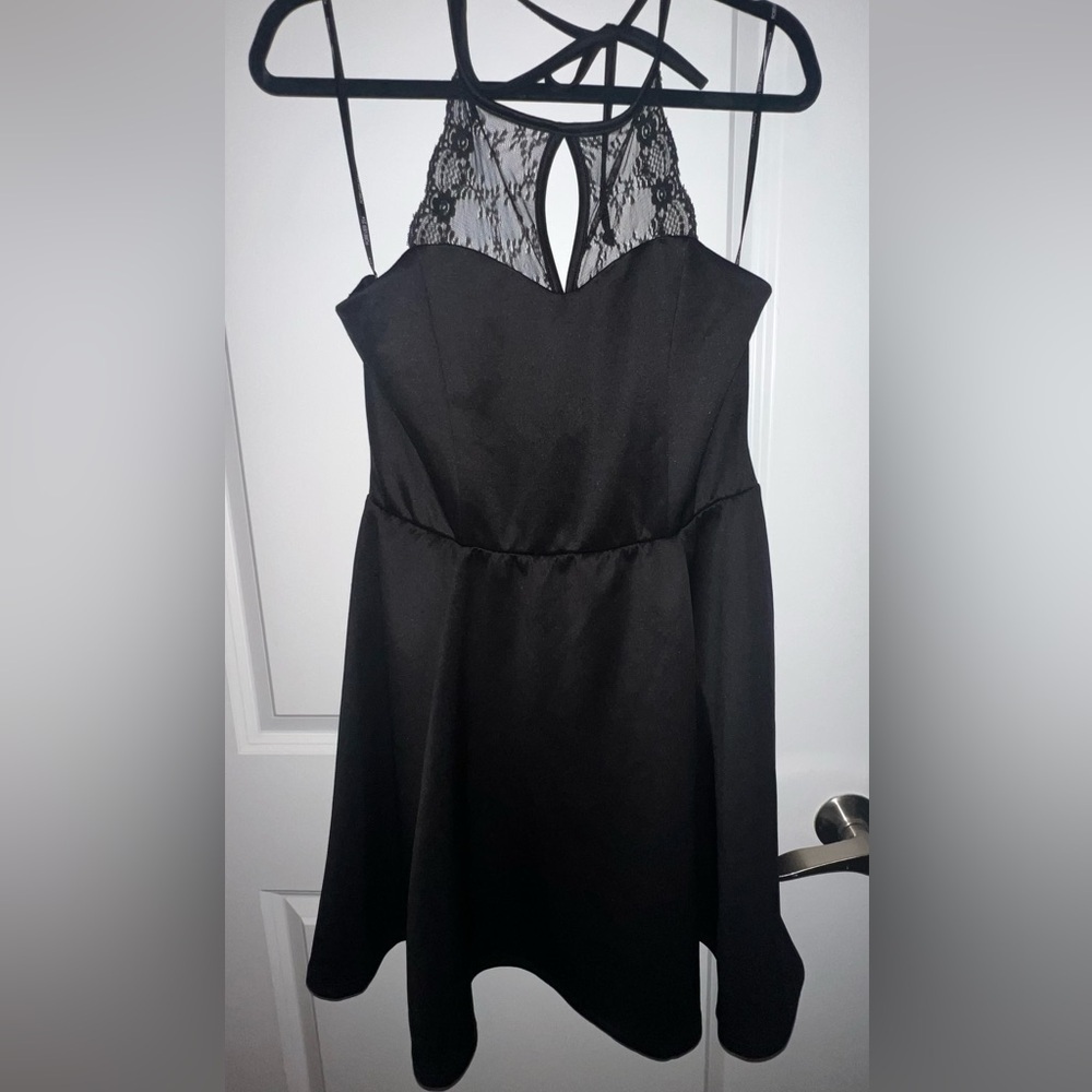 Forever 21 Plus Size Black Halter Cocktail Dress - Size 2x